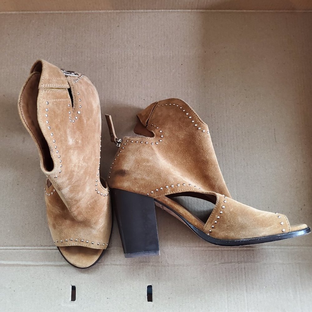 Ariat Two24 open toe booties/sandals 7M